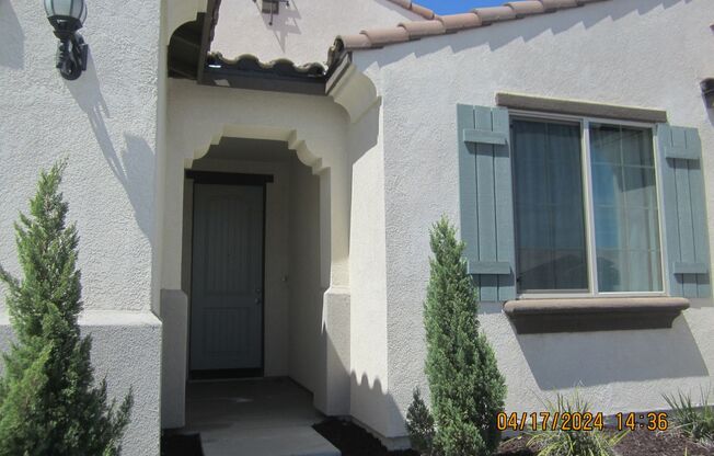 NEARLY NEW 3BR SINGLE STORY IN   AUDIE MURPHY RANCH, MENIFEE