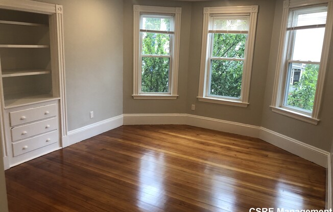 24 POND ST