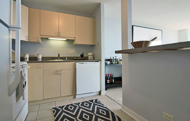 1202 S MICHIGAN