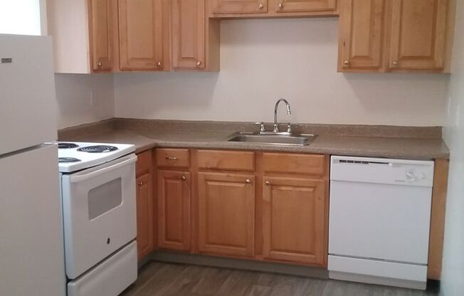 1 bed, 1 bath, 500 sqft, $1,200, Unit 42