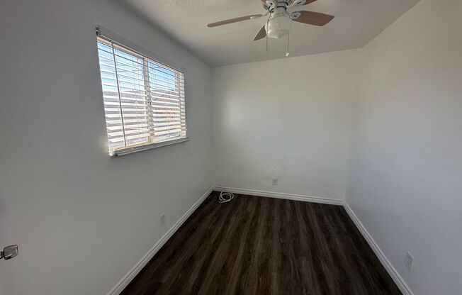 2 beds, 1 bath, $1,100