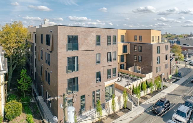 1 bed, 1 bath, 676 sqft, $3,450, Unit 307