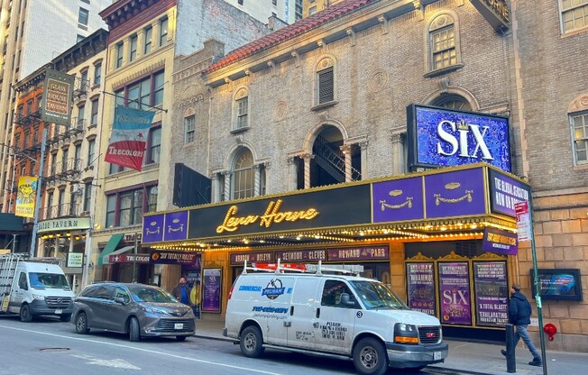 2 beds, 1 bath, $4,700, Unit 1C