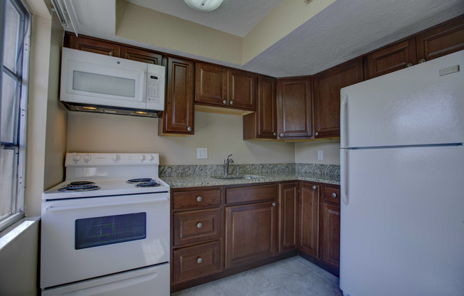 Citadel Apartments of Sarasota