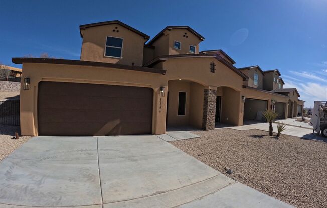 3 beds, 2.5 baths, 1,689 sqft, $1,725