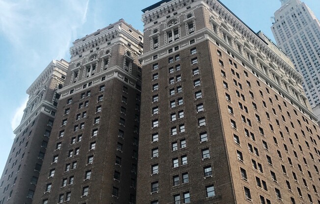 Studio, 1 bath, $3,600, Unit 9B04