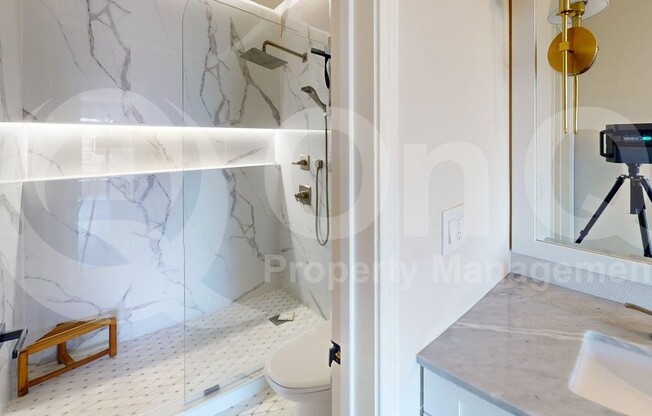 1 bed, 1.5 baths, 884 sqft, $1,750, Unit 2103