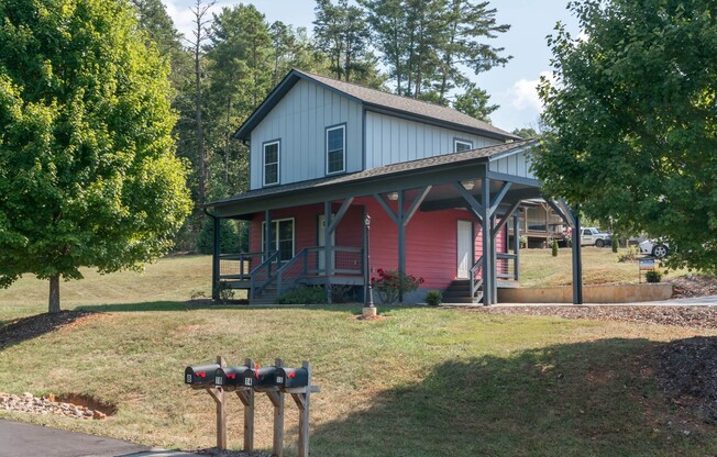 Charming Two-Bedroom in North Asheville