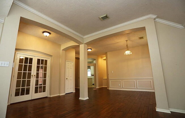 1718 CALMAR DR