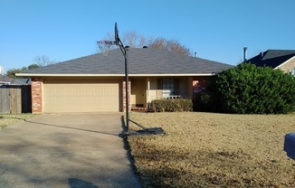 3 beds, 2 baths, $1,495