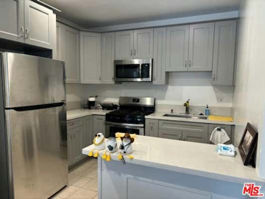 Studio, 1 bath, 600 sqft, $1,700