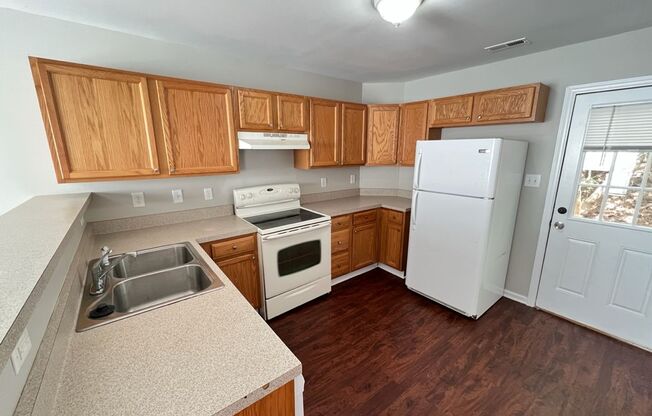 Desirable 3 Bedroom Raleigh Townhouse