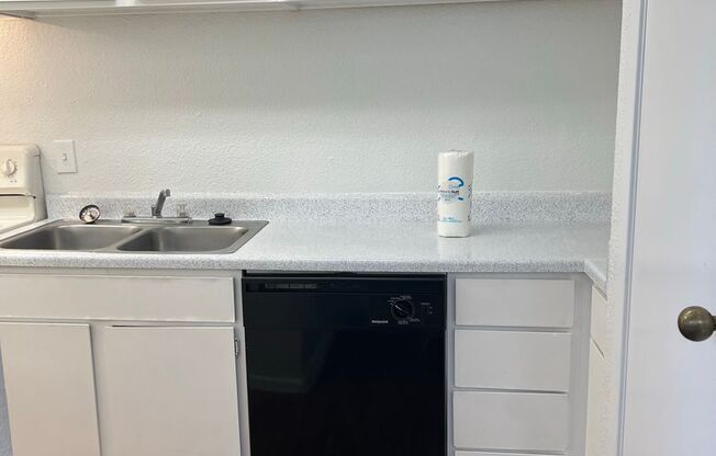 2 beds, 2.5 baths, 1,137 sqft, $1,275, Unit 28-1503