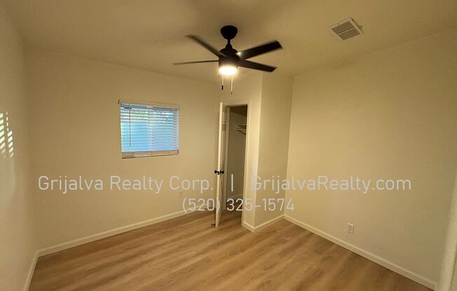 2 beds, 1 bath, 530 sqft, $1,050, Unit 04