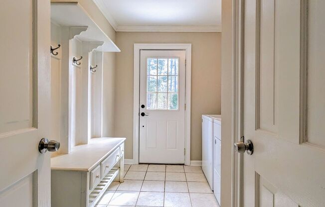 4 beds, 2.5 baths, $3,400