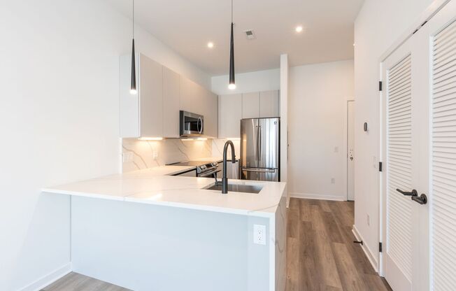 1 bed, 1 bath, 700 sqft, $1,650, Unit 408