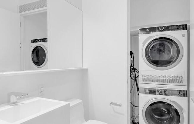 1 bed, 1.5 baths, 1,066 sqft, $7,070, Unit 680