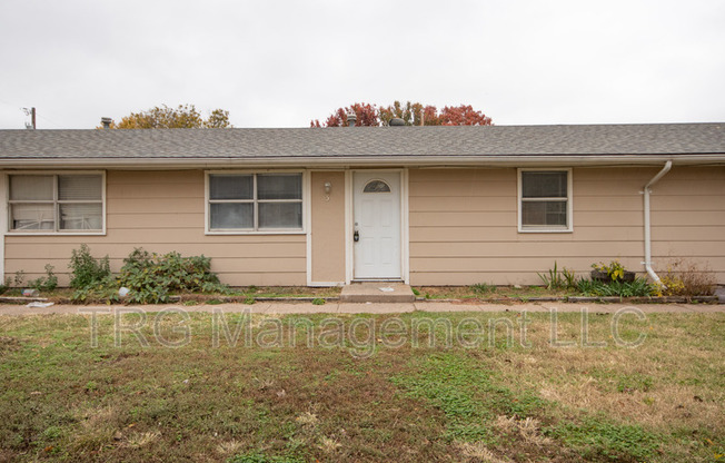 1031 S GLENN