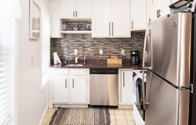 1004 TREMONT