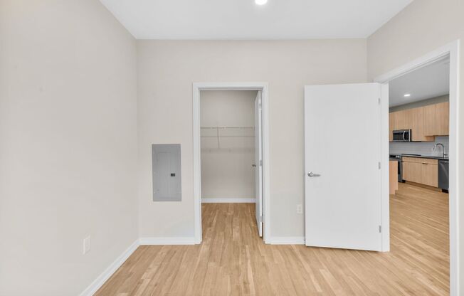 1 bed, 1 bath, 614 sqft, $2,420, Unit 604