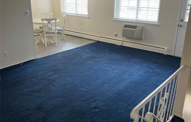 100 JERVIS AVE