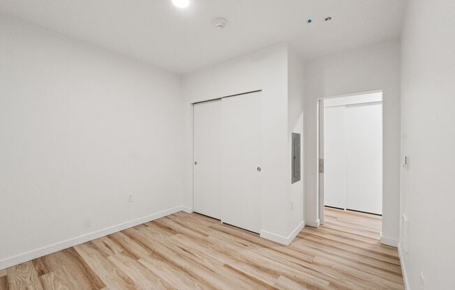 2 beds, 1 bath, 913 sqft, $2,495, Unit 135