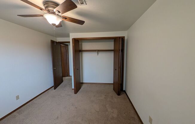 2 beds, 2 baths, 1,034 sqft, $1,289, Unit 1401 034