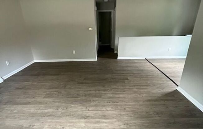 487 WHISPERING HLS DR