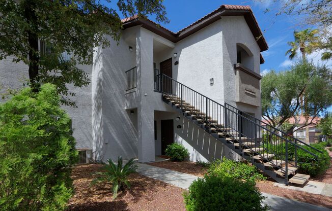 LOVELY CONDO!