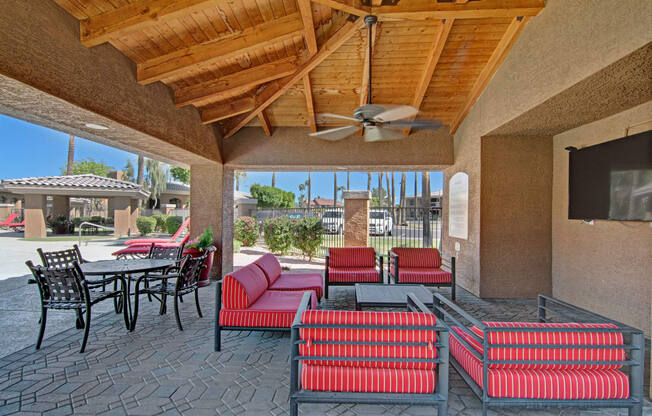 Reserve at Arrowhead Outdoor Pool