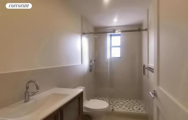 3 beds, 3 baths, $14,000, Unit PHD