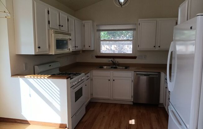 3 beds, 2 baths, $1,950