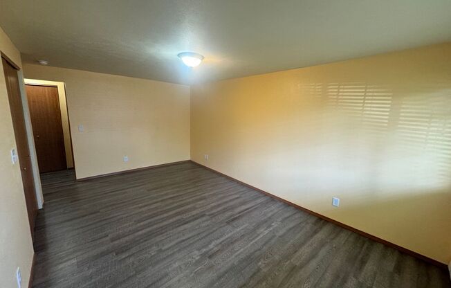 2 beds, 1 bath, 750 sqft, $1,125