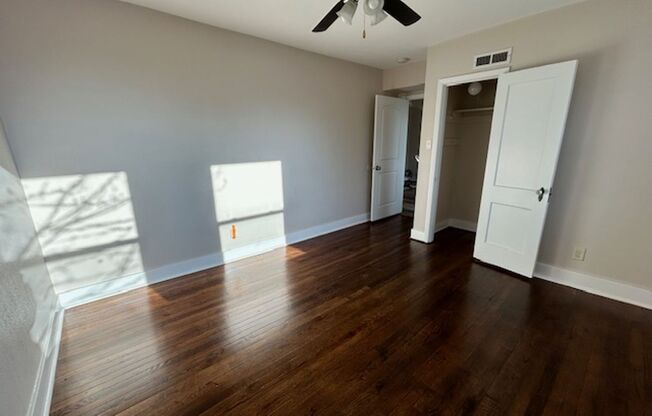 3 beds, 1 bath, $1,150, Unit 1