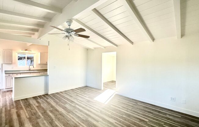 Remodeled 3 bd in Vista with large garage