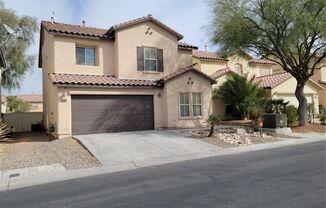 4 BEDROOM HOME MINUTES FROM THE STRIP AND "M" CASINO