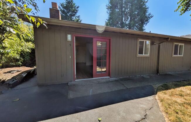 2 beds, 1 bath, 800 sqft, $1,365, Unit 3485-05