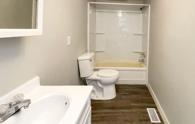 2 beds, 2 baths, $1,035