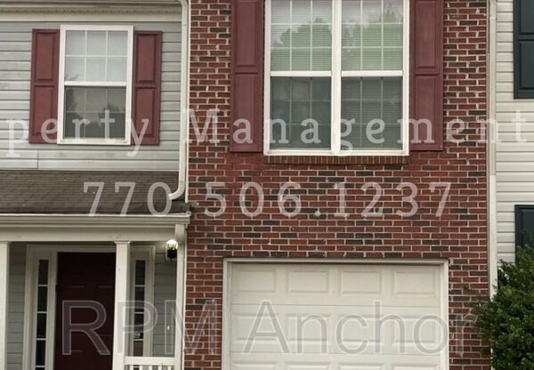 1030 CHASE LN