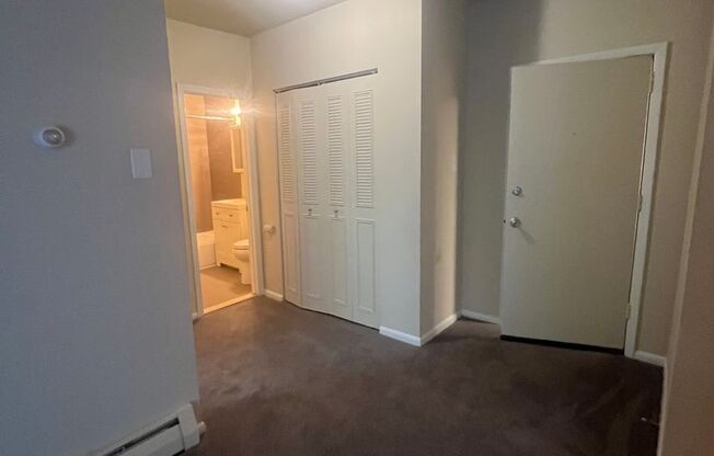 1 bed, 1 bath, 550 sqft, $1,300, Unit C311