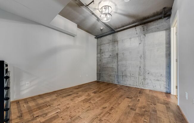 2 beds, 2.5 baths, $3,300, Unit UNIT 123