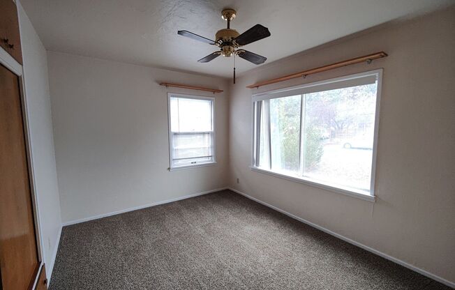 2 beds, 1 bath, $1,995