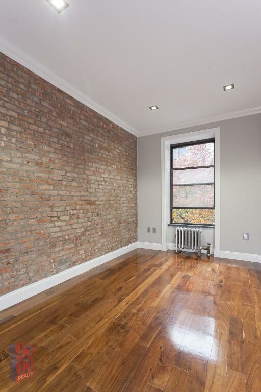 329 E 58th St