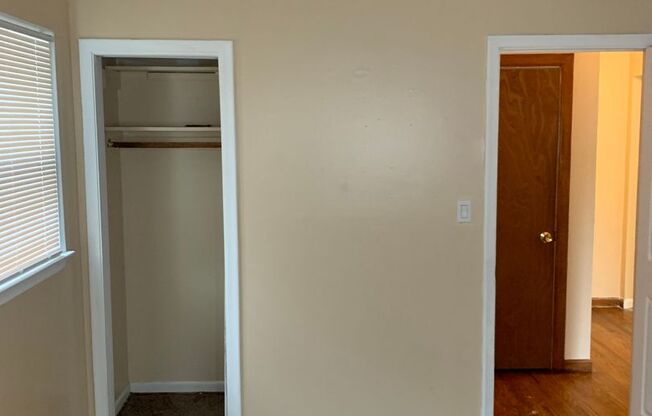 3 beds, 1 bath, $1,329