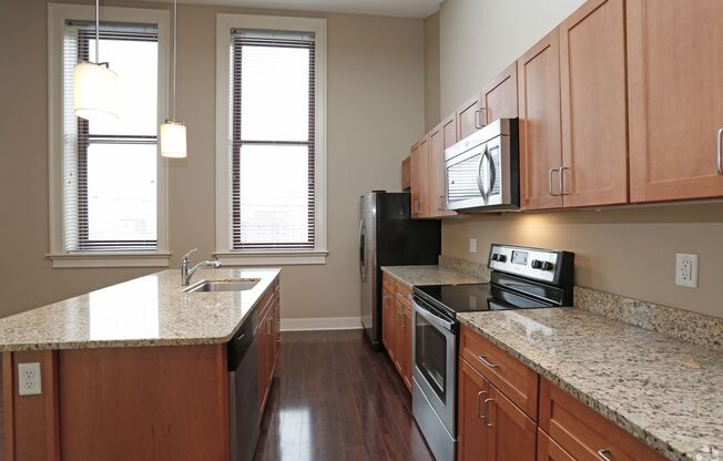 5th Avenue School Lofts
