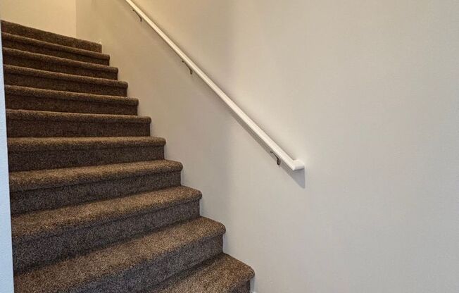 Pet Friendly 3 bedroom Townhouse!