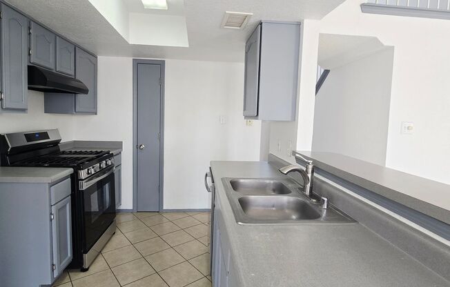 3 bedroom, 2 bath home in West El Paso!