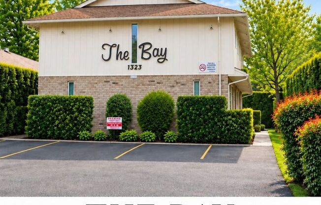 KHK1323 - The Bay