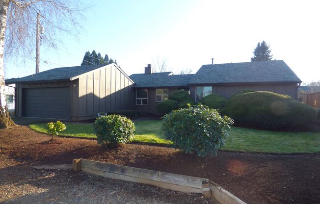 3 Bedroom Home in South Salem! Near Liberty Rd S
