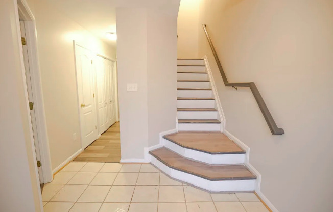 1747 WOOD CARRIAGE WAY